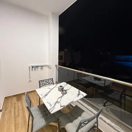 شقة Golem, Durres Beachside Family *