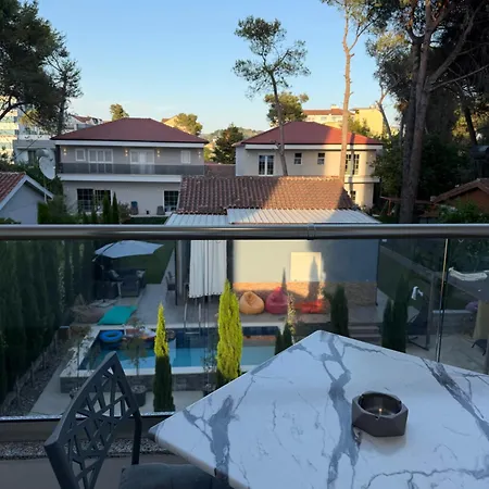 Golem, Durres Beachside Family Appartement